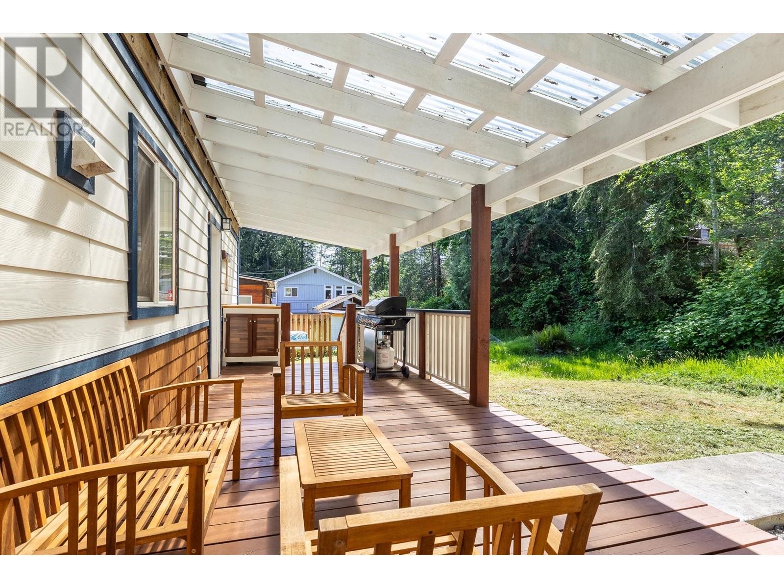 4536 RONDEVIEW ROAD, Madeira Park