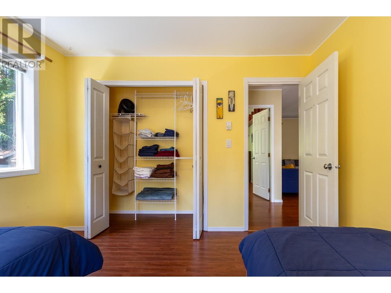 4536 RONDEVIEW ROAD, Madeira Park