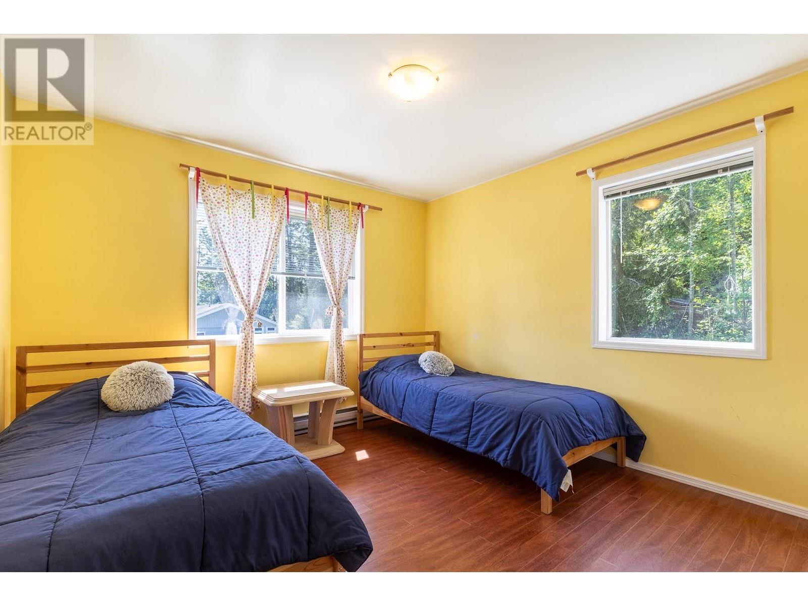 4536 RONDEVIEW ROAD, Madeira Park