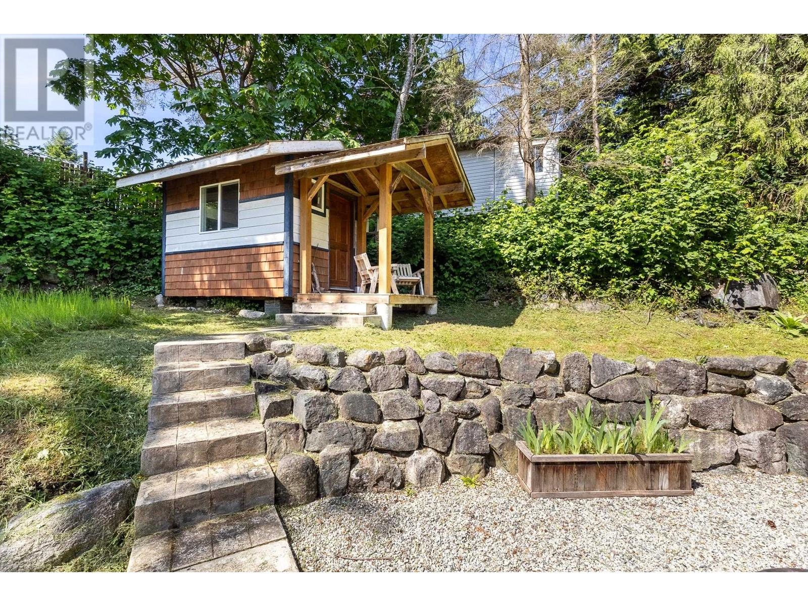 4536 RONDEVIEW ROAD, Madeira Park
