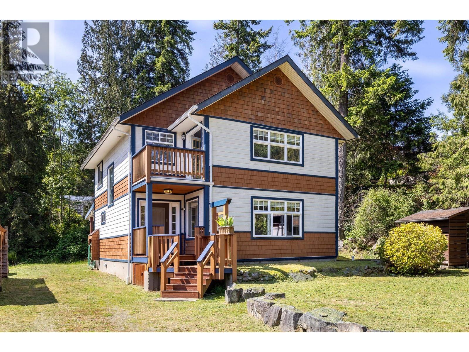 4536 RONDEVIEW ROAD, Madeira Park