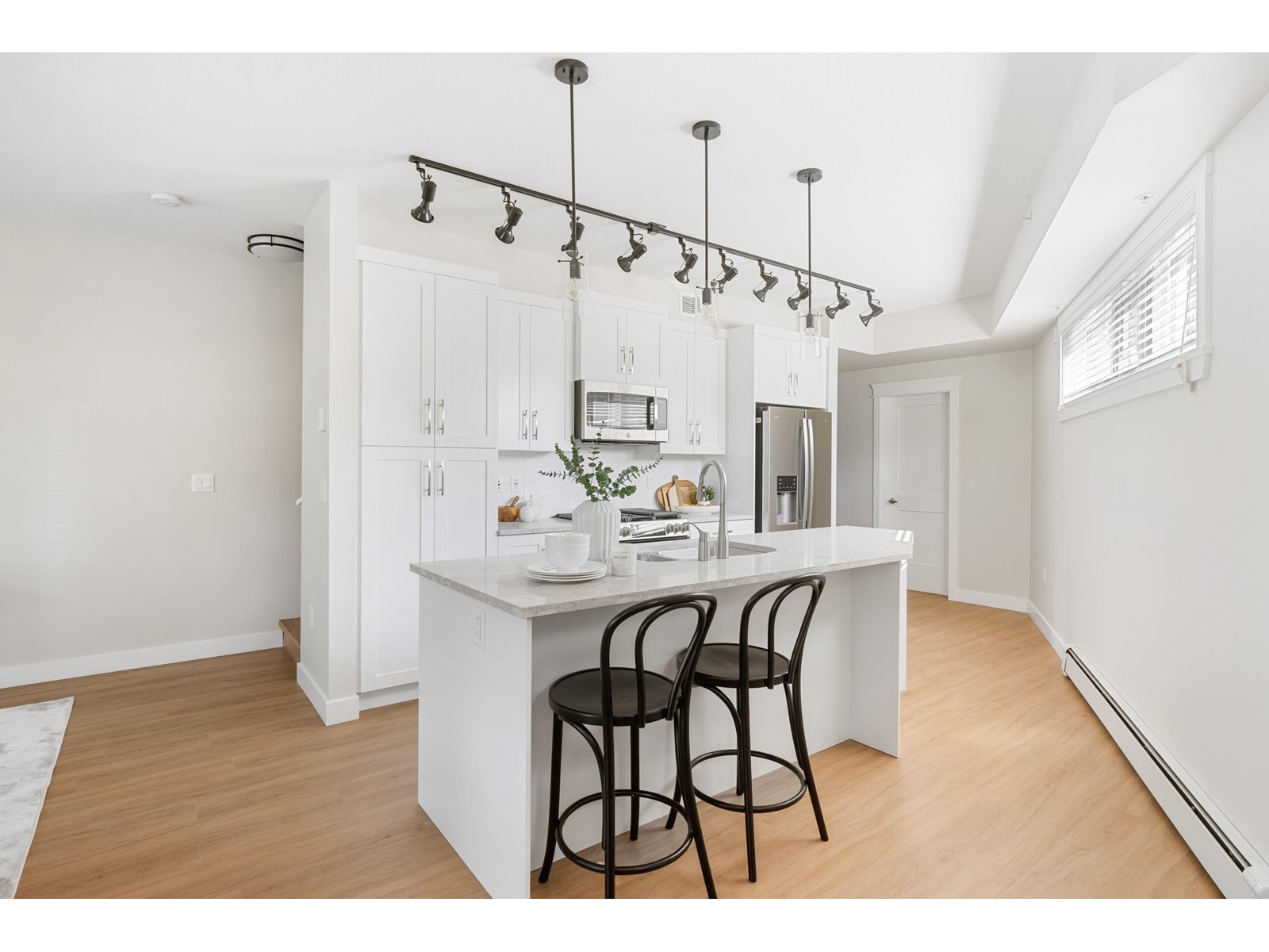 Photo 3 of 317 20932 83 Avenue, Langley BC