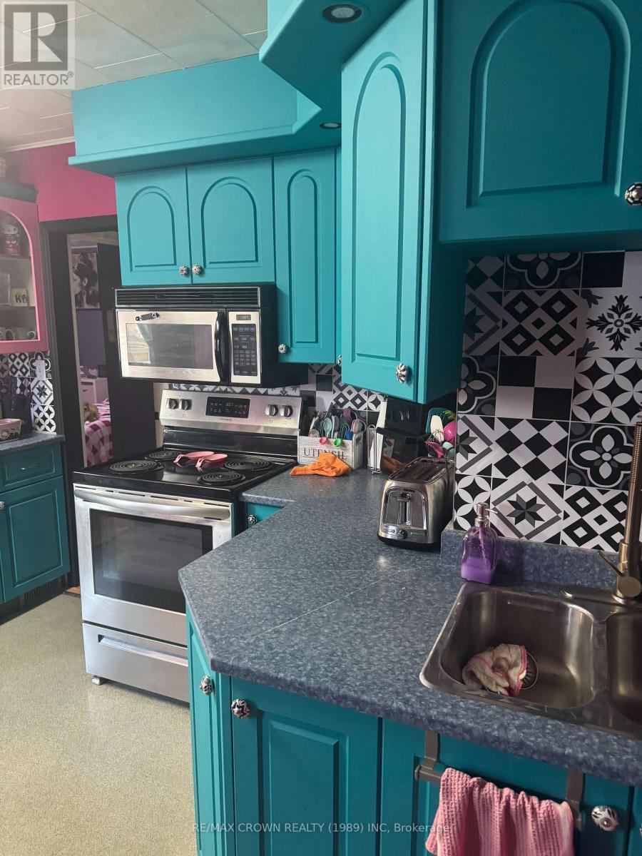 Photo 17 of 35 Gauthier Street, Fauquierstrickland ON
