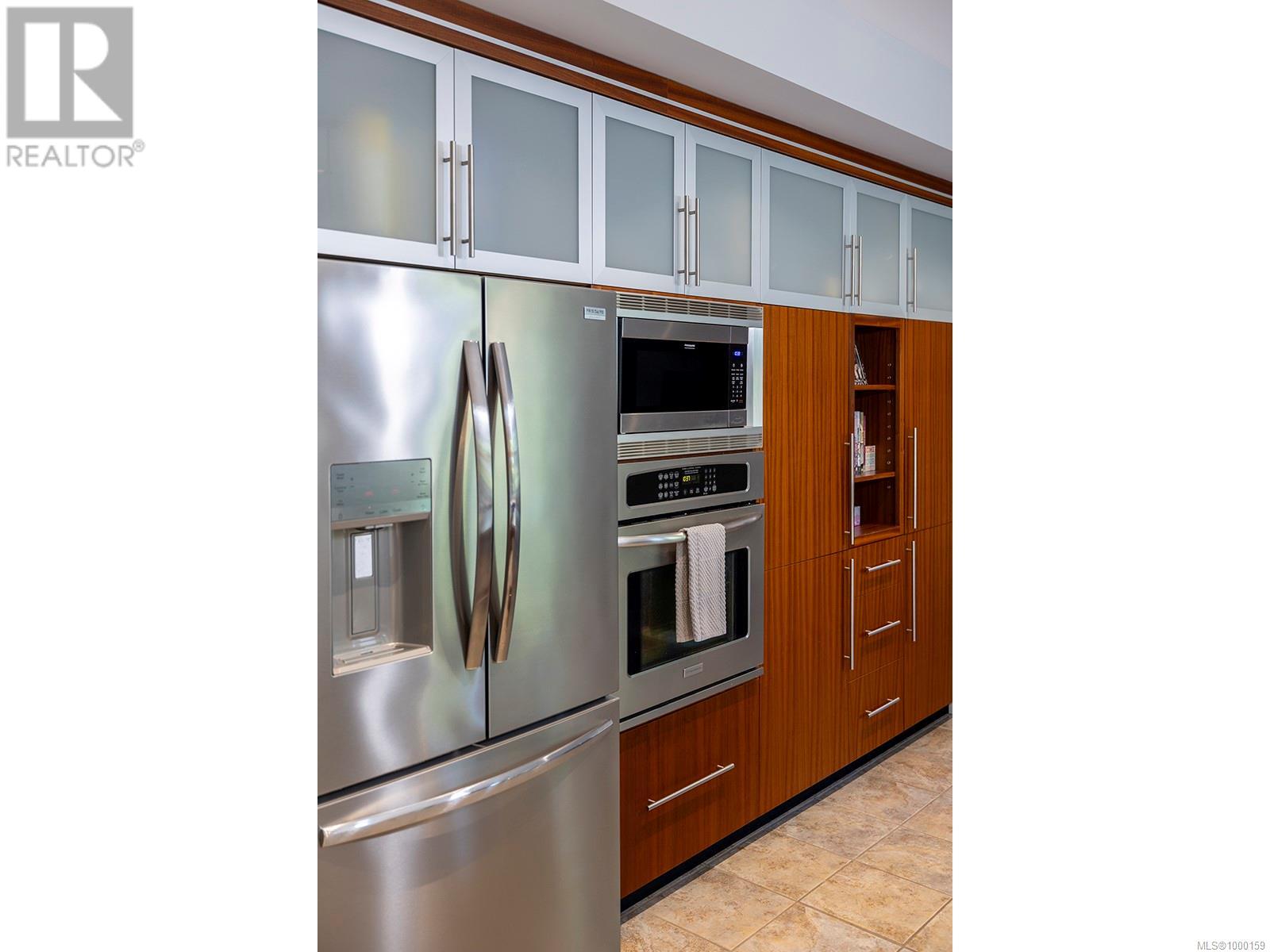  1267 Oceanwood Lane, Saanich