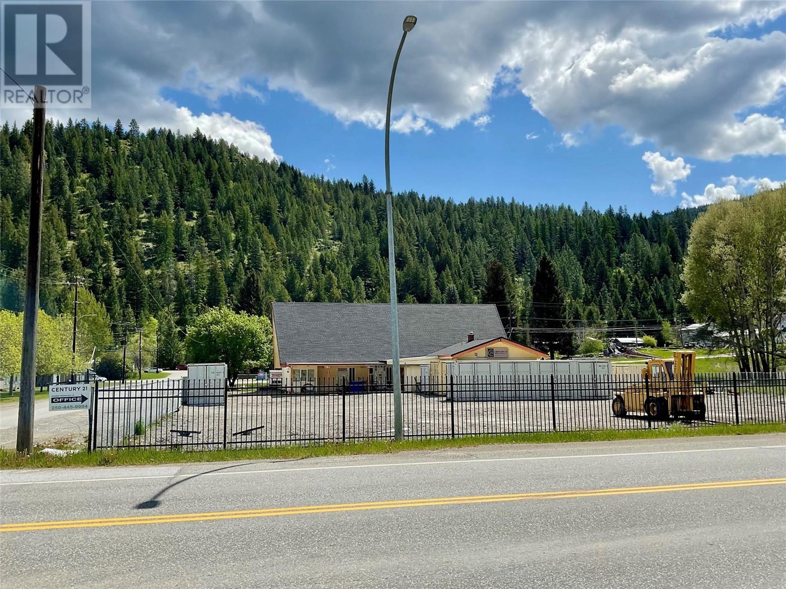 101 GOVERNMENT S Avenue, Greenwood