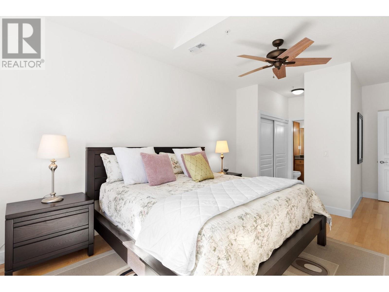 127 3996 Beach Avenue, Peachland