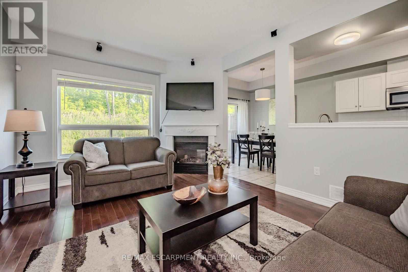 Photo 15 of 56 Liddycoat Lane, Hamilton ON