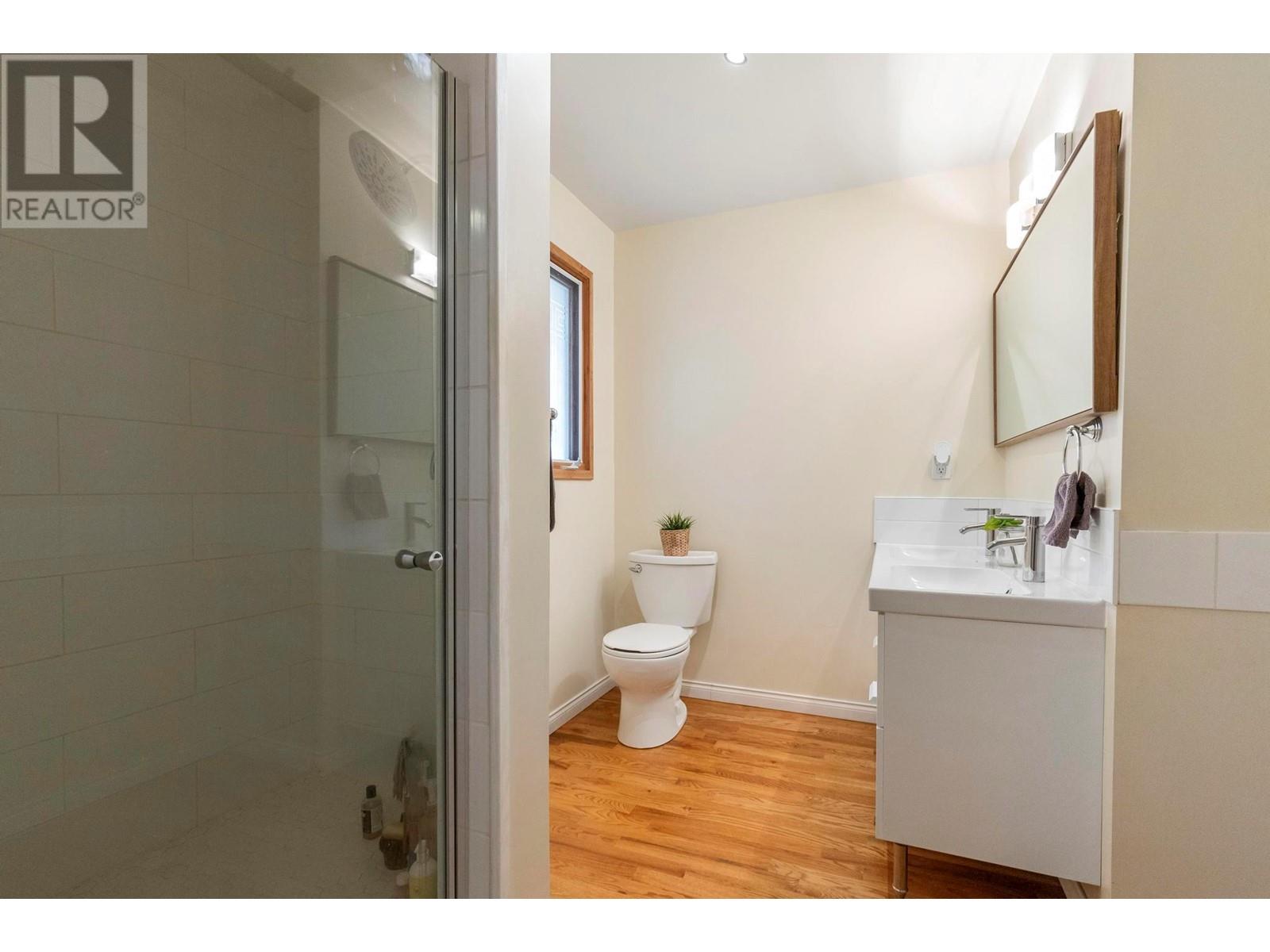 14251 East Hill Road, Lake Country