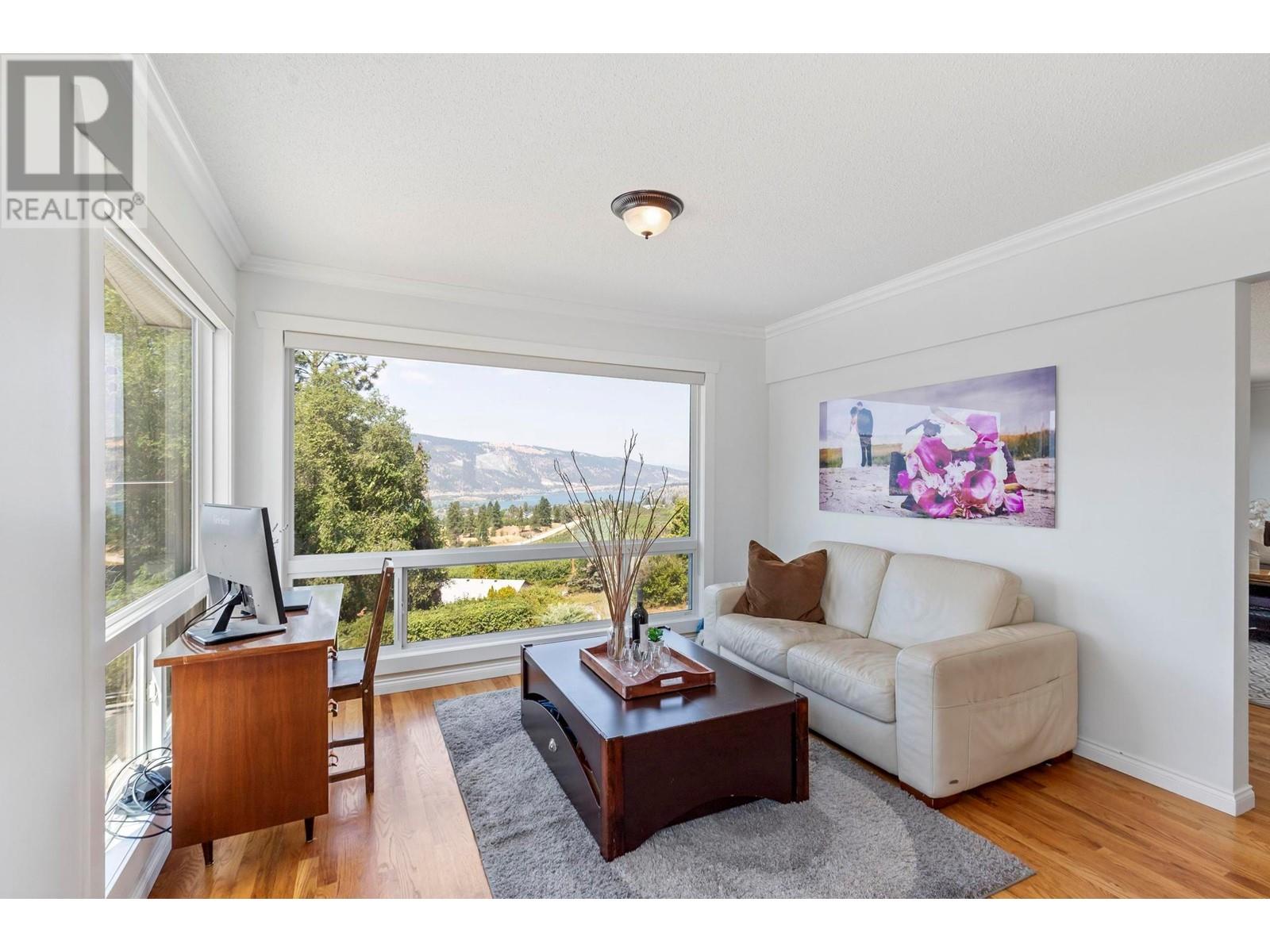 14251 East Hill Road, Lake Country