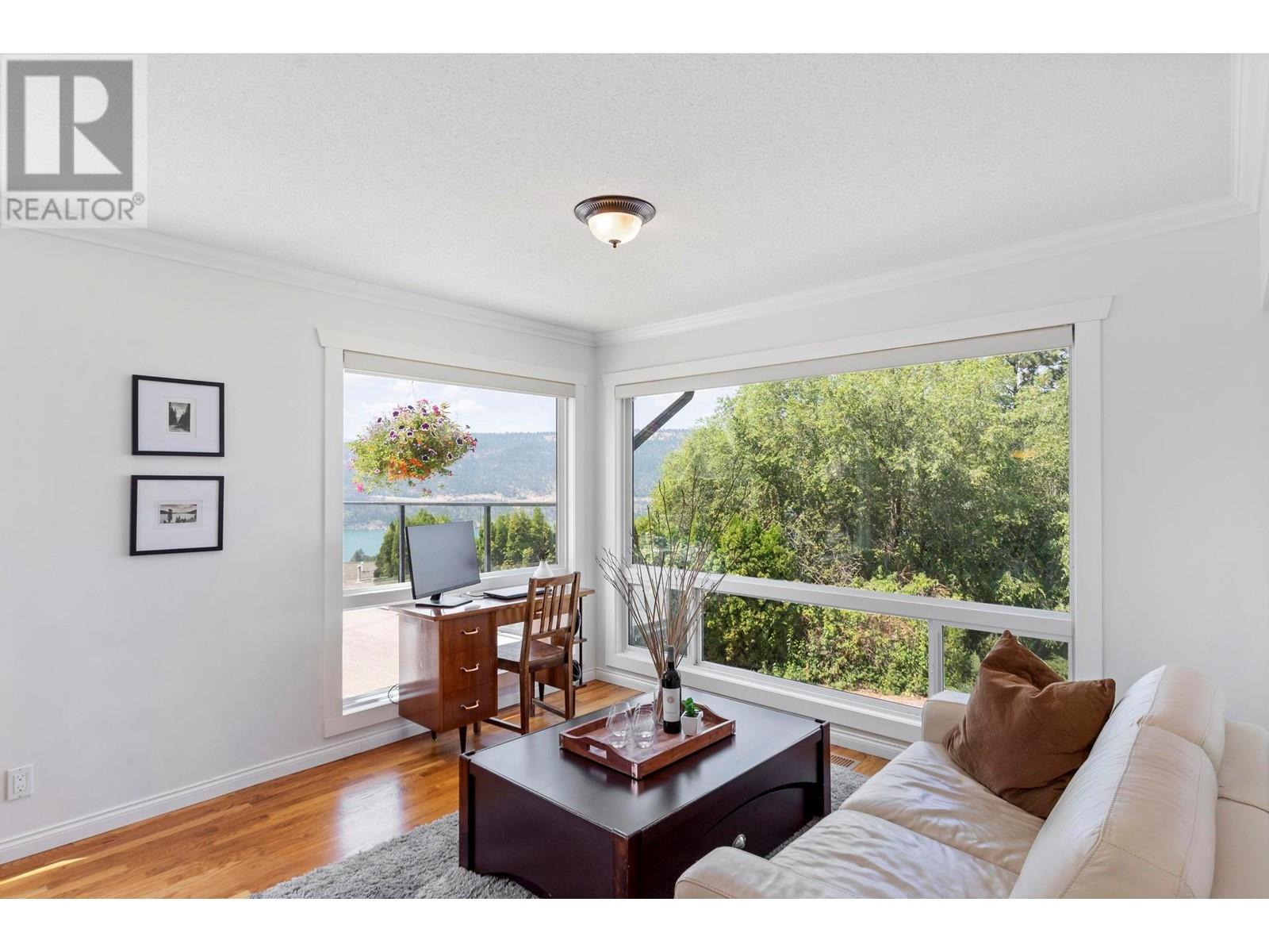 14251 East Hill Road, Lake Country