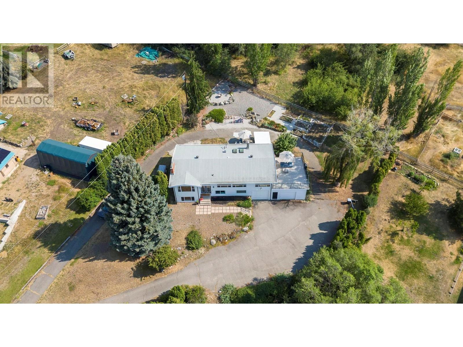 14251 East Hill Road, Lake Country
