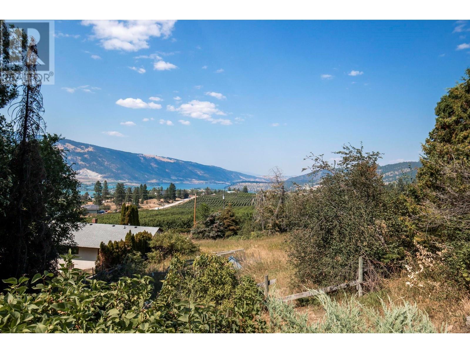 14251 East Hill Road, Lake Country