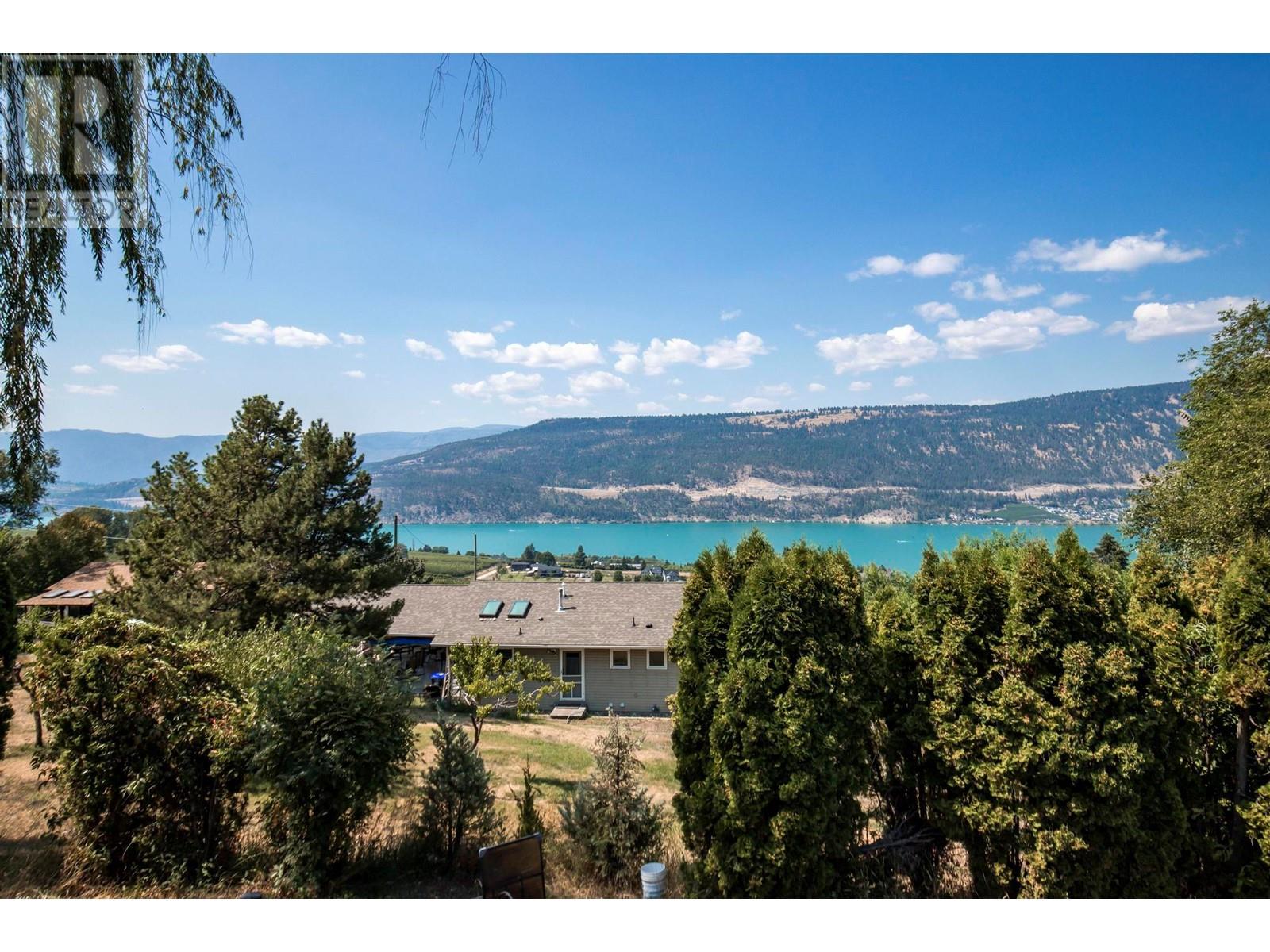 14251 East Hill Road, Lake Country