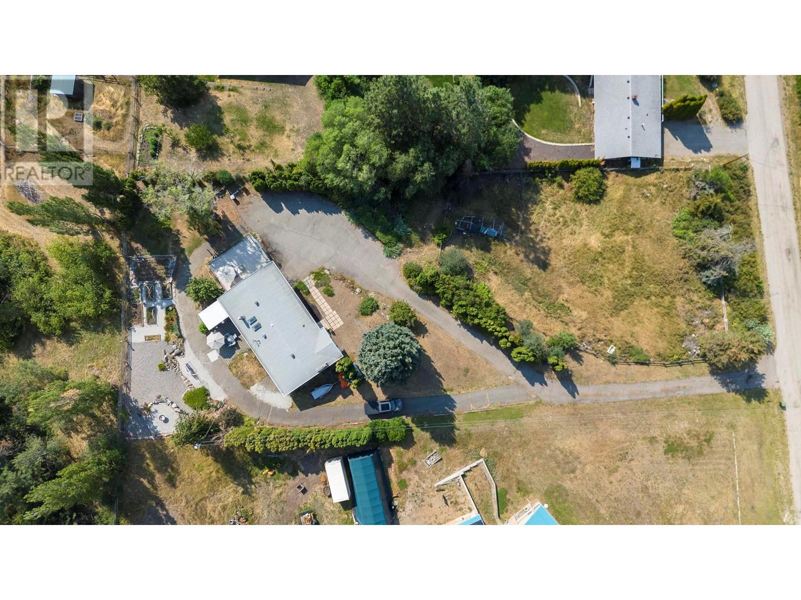 14251 East Hill Road, Lake Country