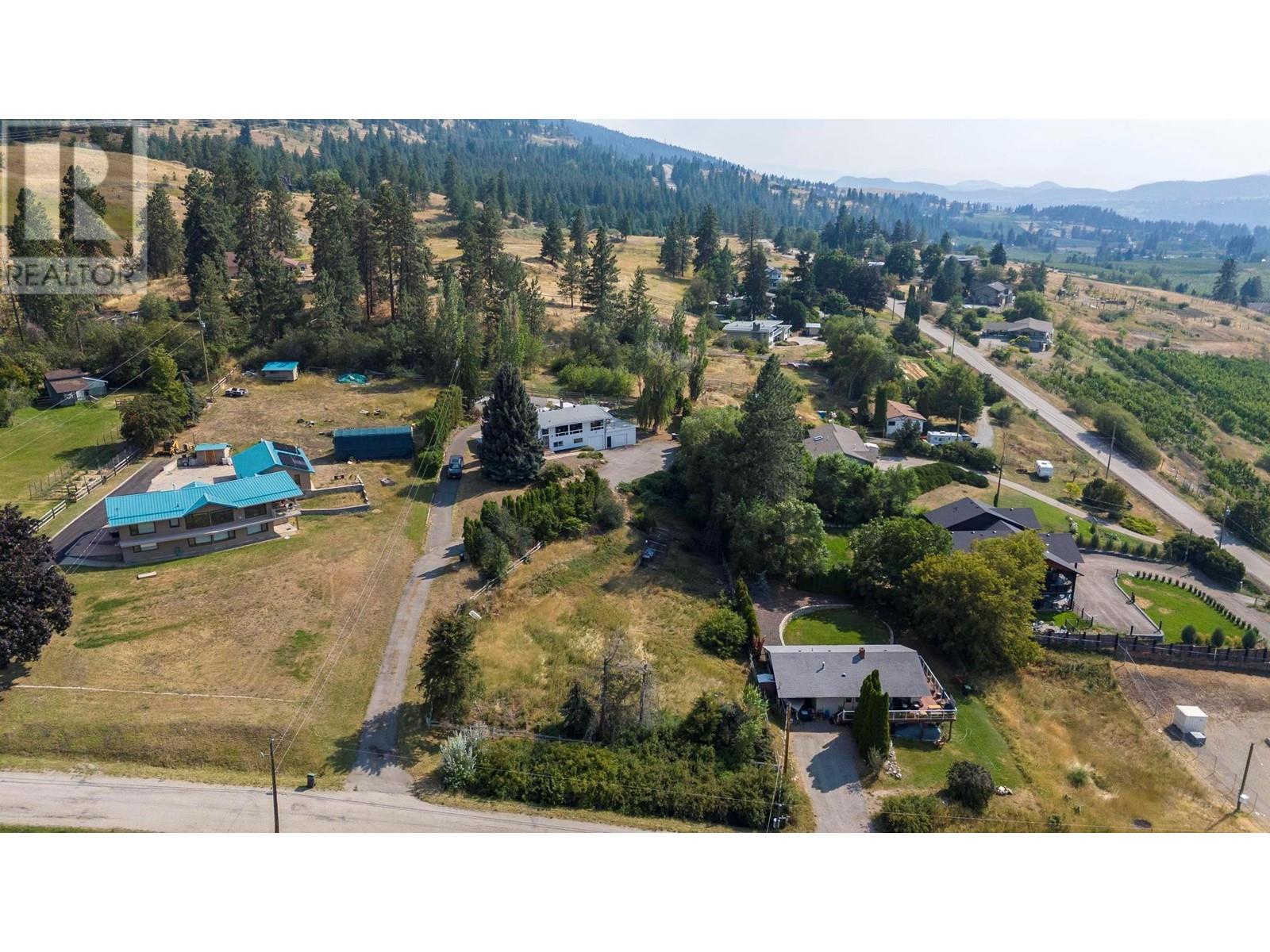 14251 East Hill Road, Lake Country