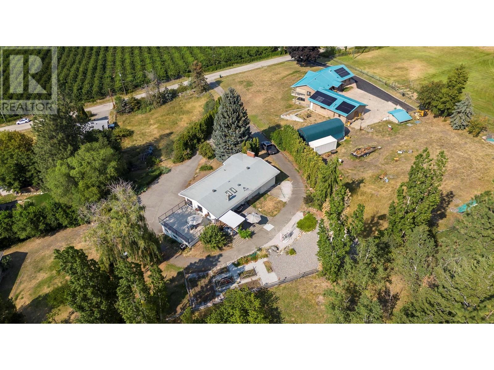 14251 East Hill Road, Lake Country