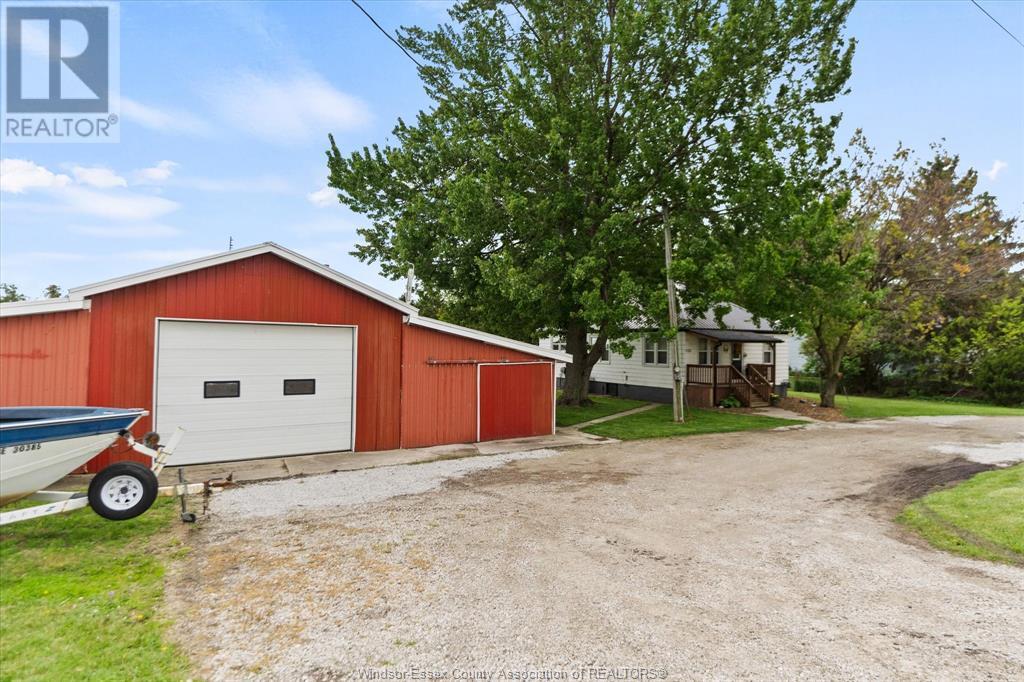 Photo 21 of 1722 Mersea Rd D, Leamington ON