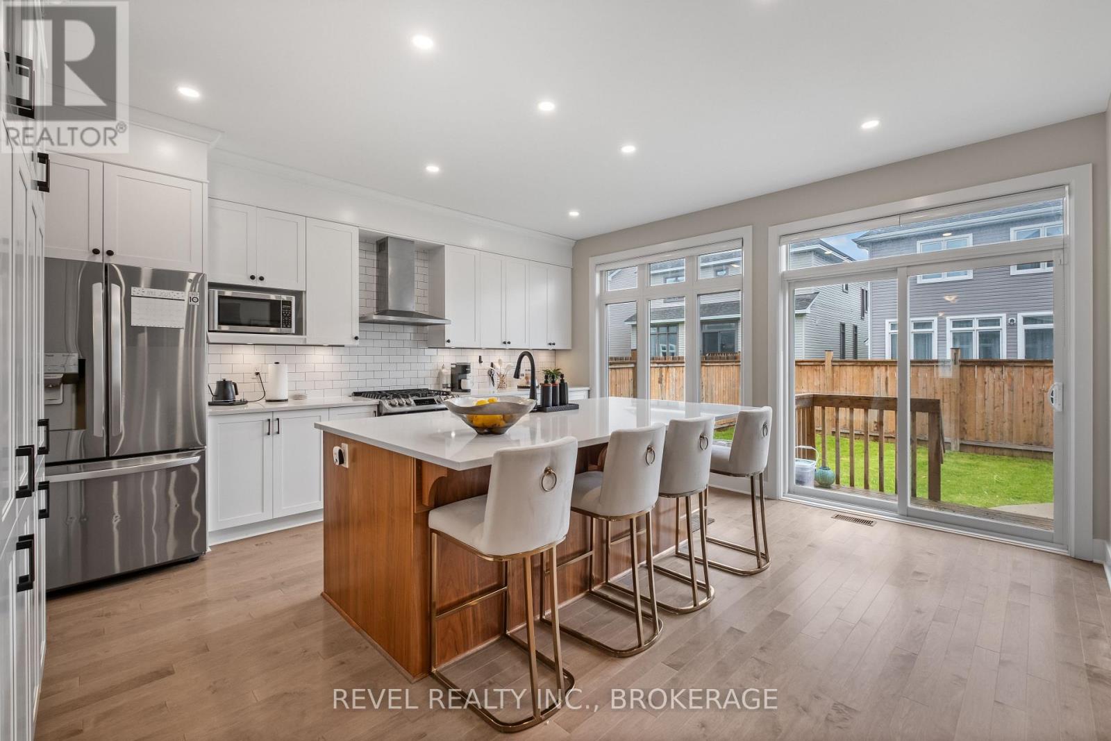 Photo 11 of 709 Riverview Way, Kingston ON