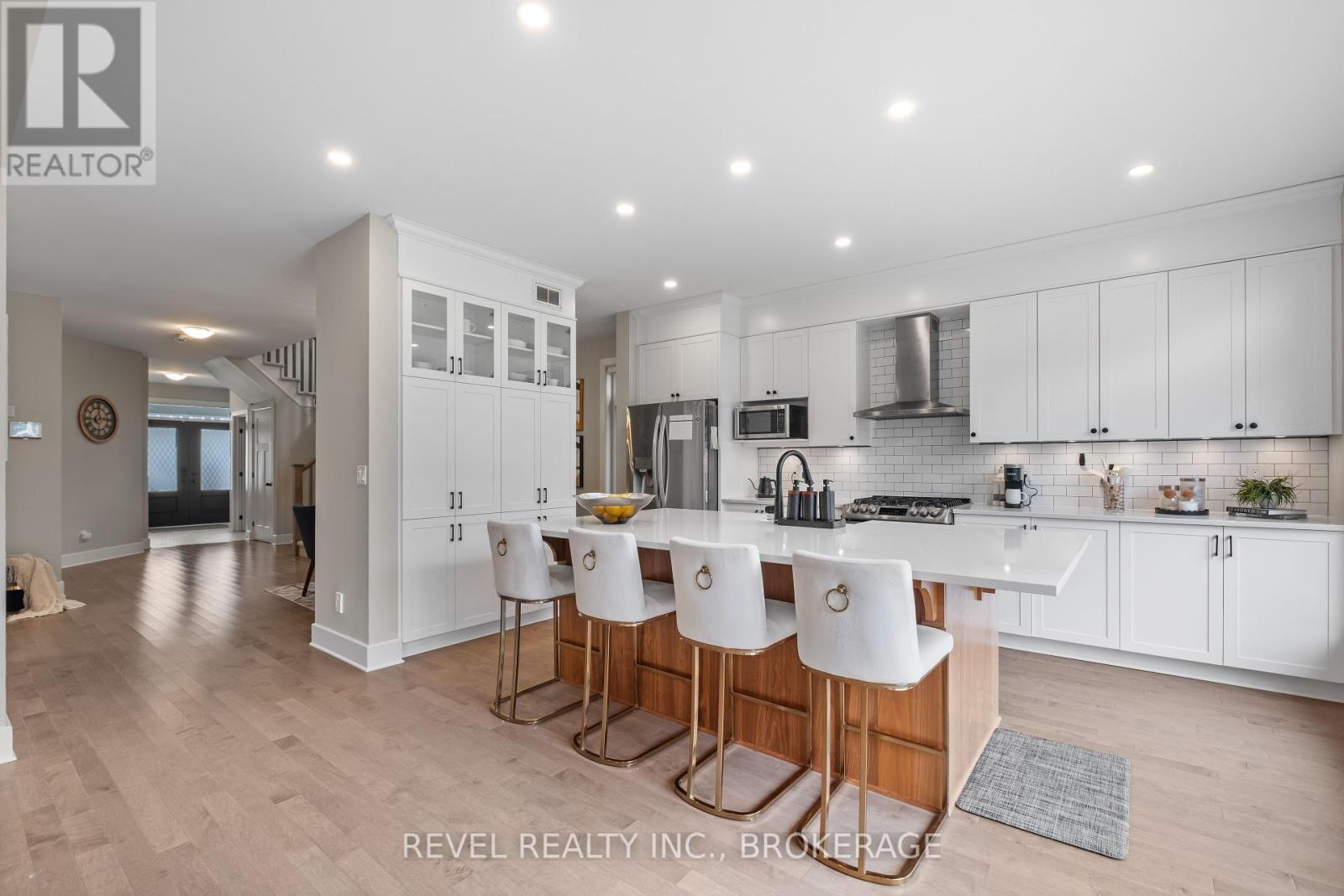 Photo 13 of 709 Riverview Way, Kingston ON
