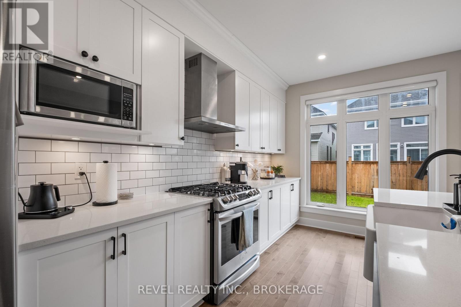 Photo 16 of 709 Riverview Way, Kingston ON