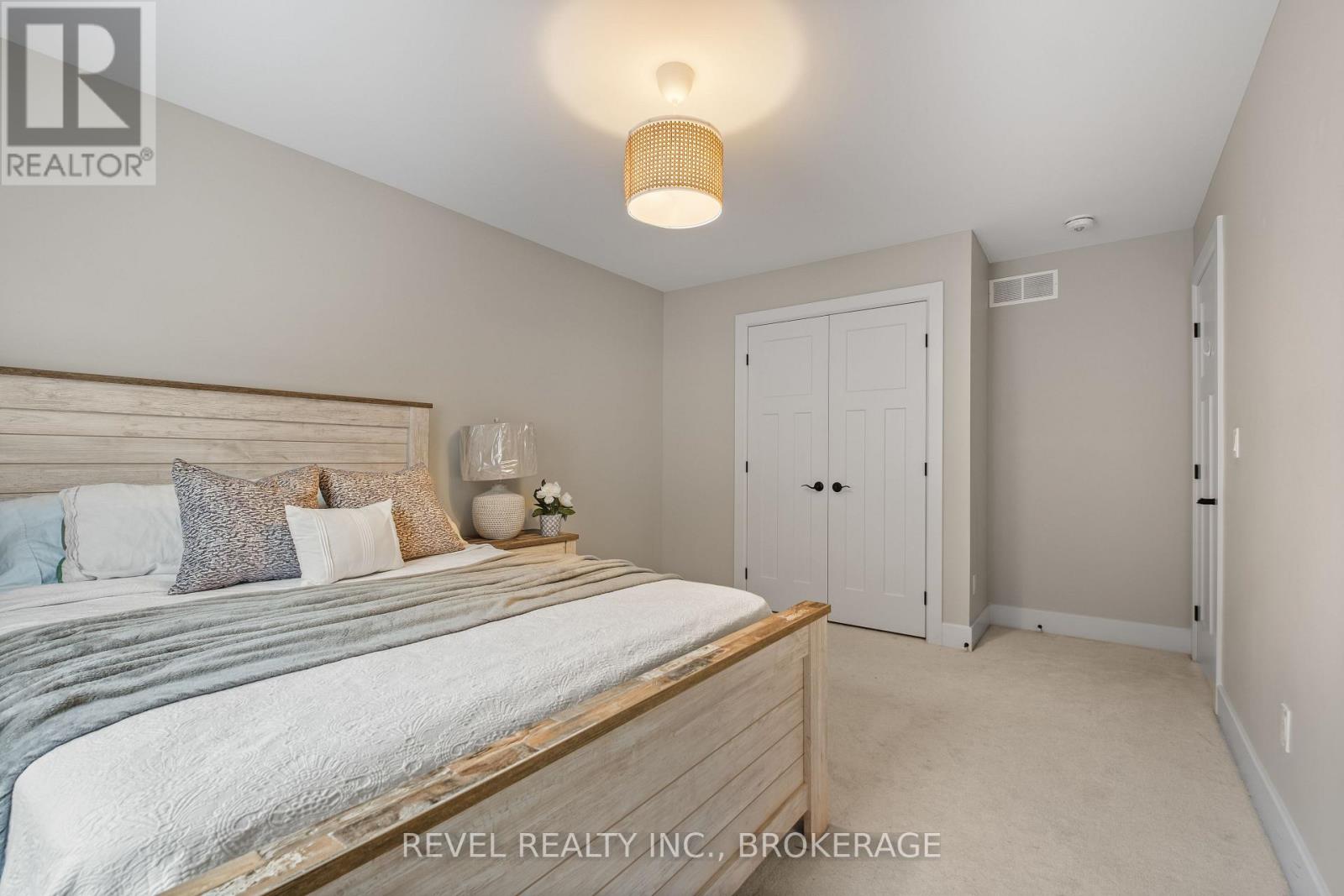 Photo 35 of 709 Riverview Way, Kingston ON
