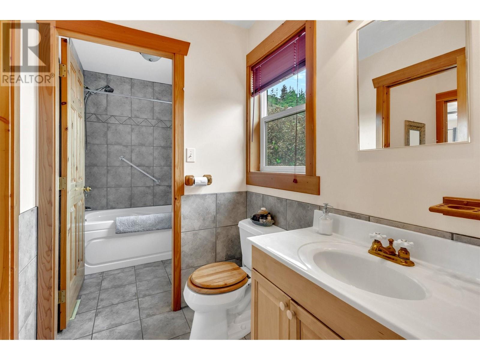9100 Texas Creek Road, Lillooet