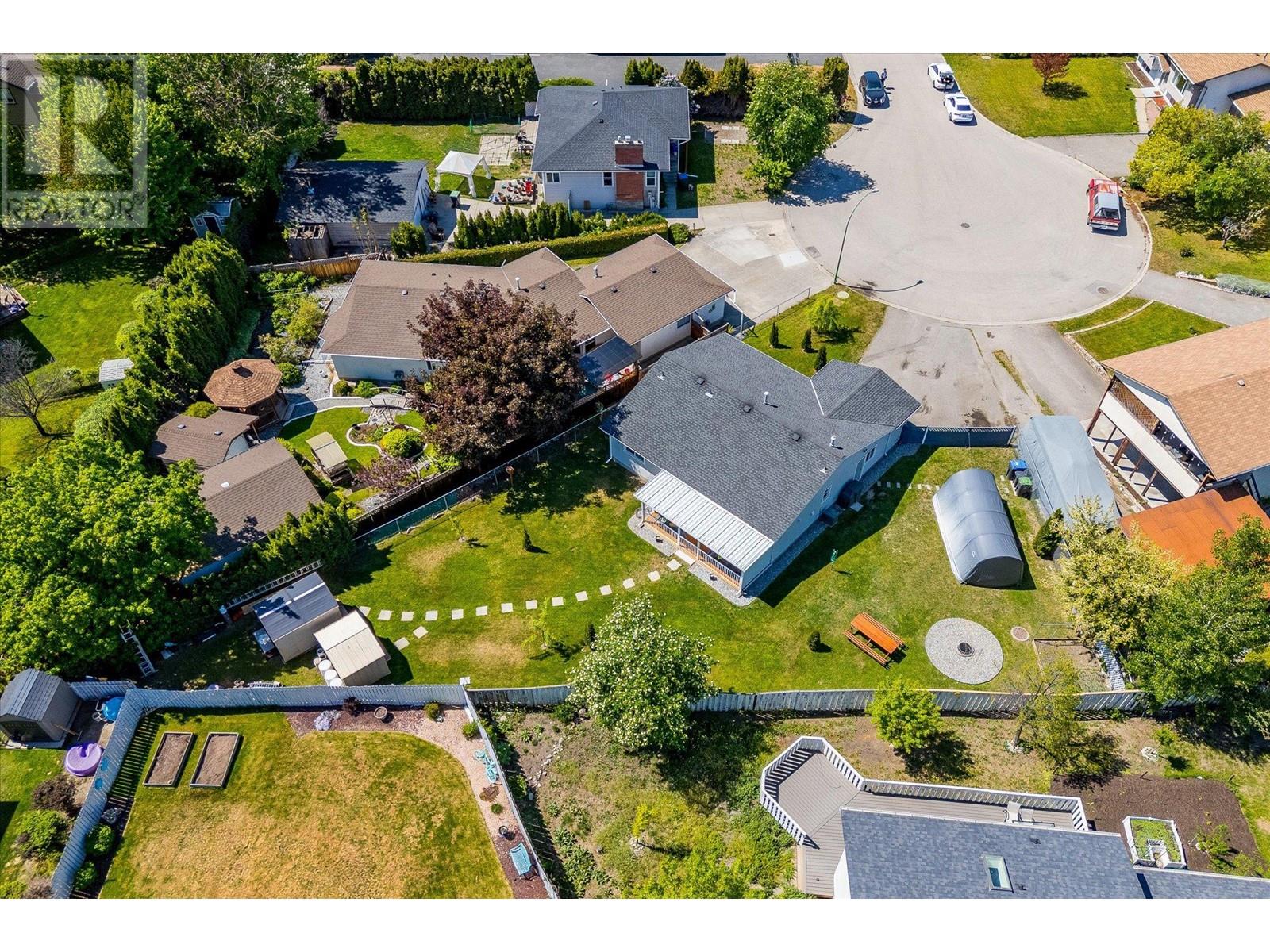  135 Almond Court, Kelowna