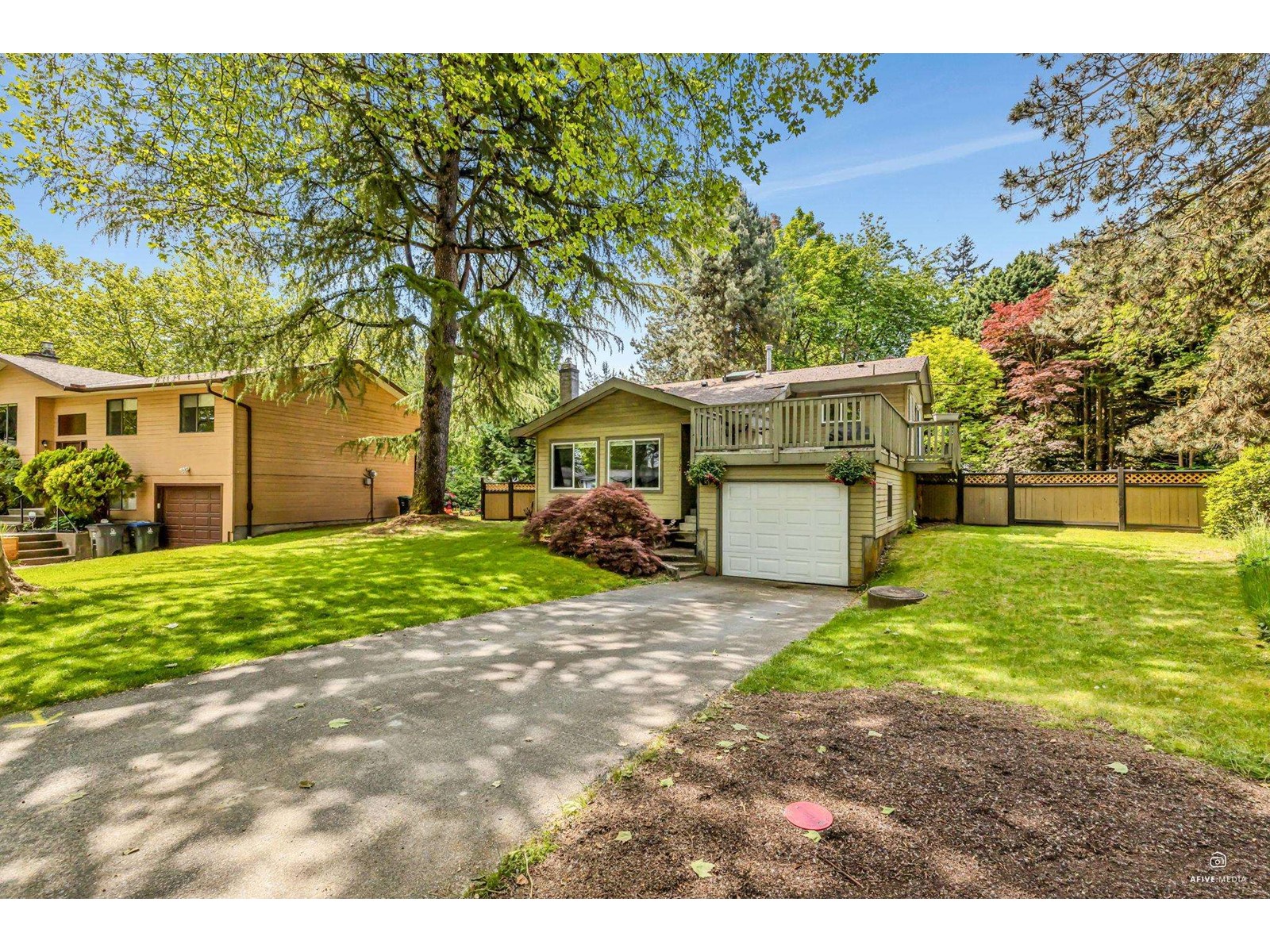 Photo 2 of 13124 Doone Place, Surrey BC