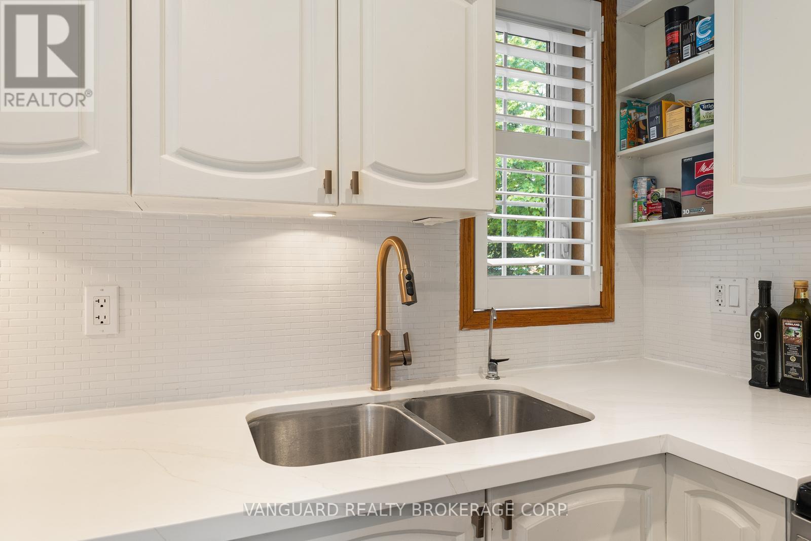 Photo 11 of 108 Queen Street S, New Tecumseth ON