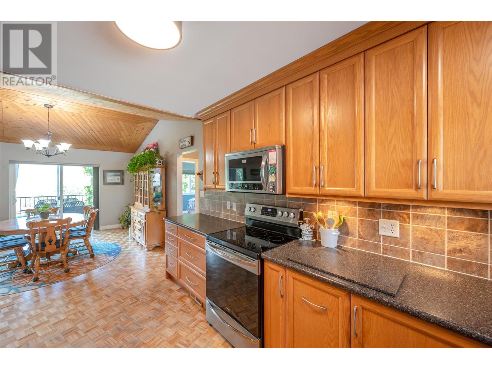 1332 Peachcliff Drive, Okanagan Falls