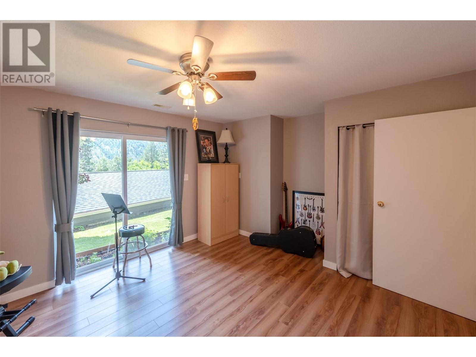 1332 Peachcliff Drive, Okanagan Falls