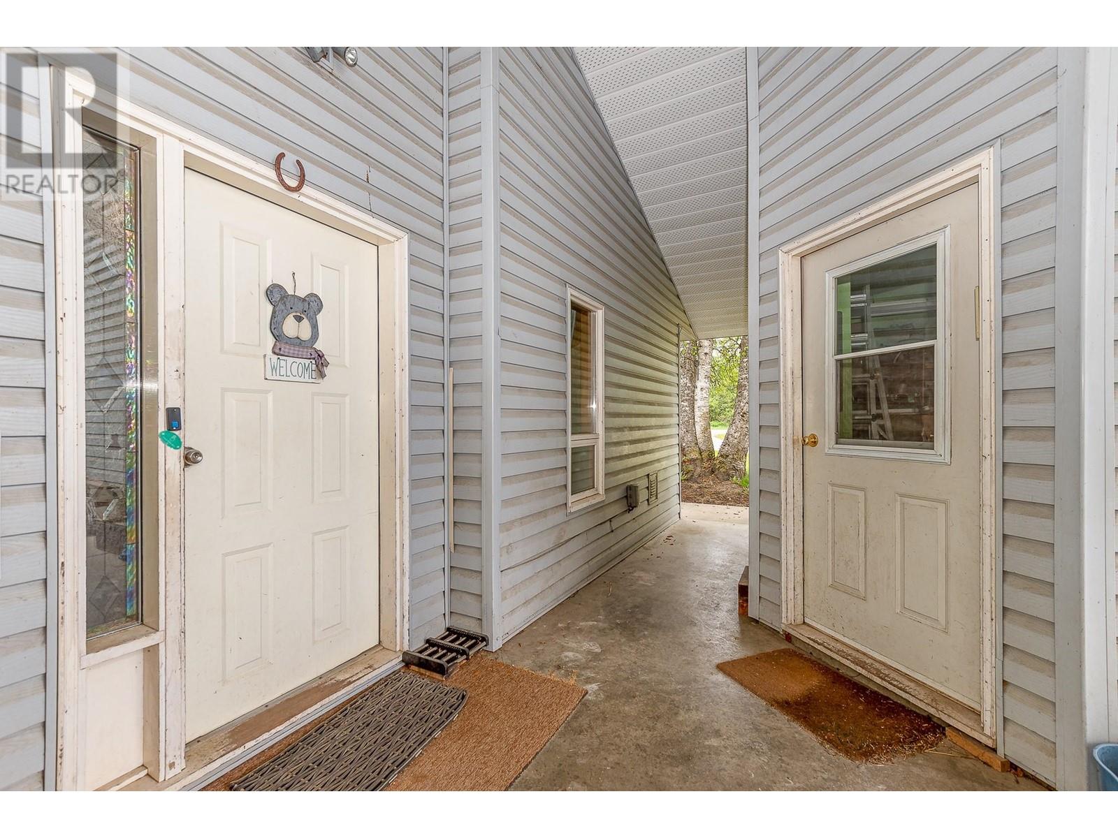 7025 97a Highway, Enderby