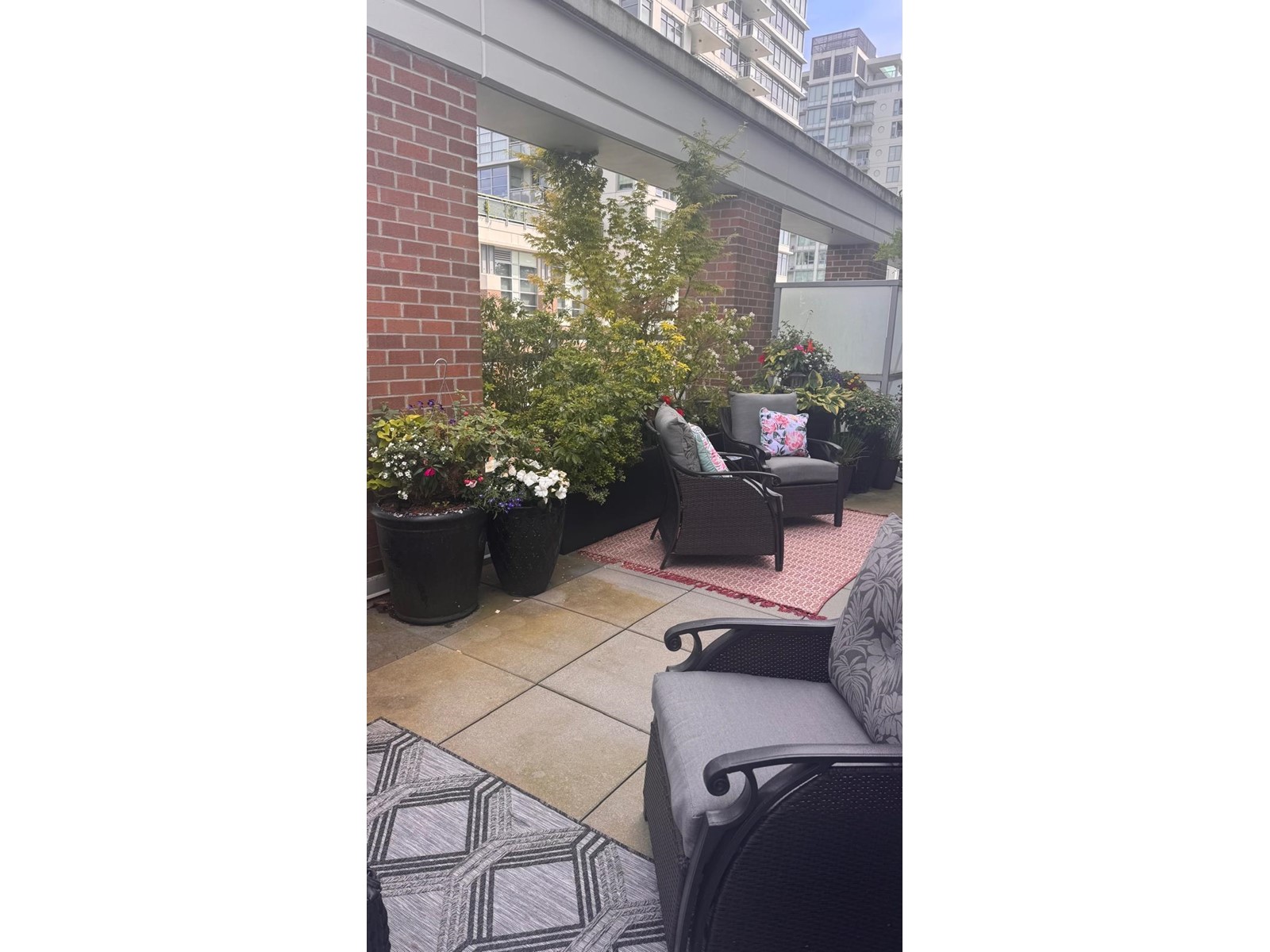 204 15152 RUSSELL AVENUE, White Rock real estate listing R3000737
