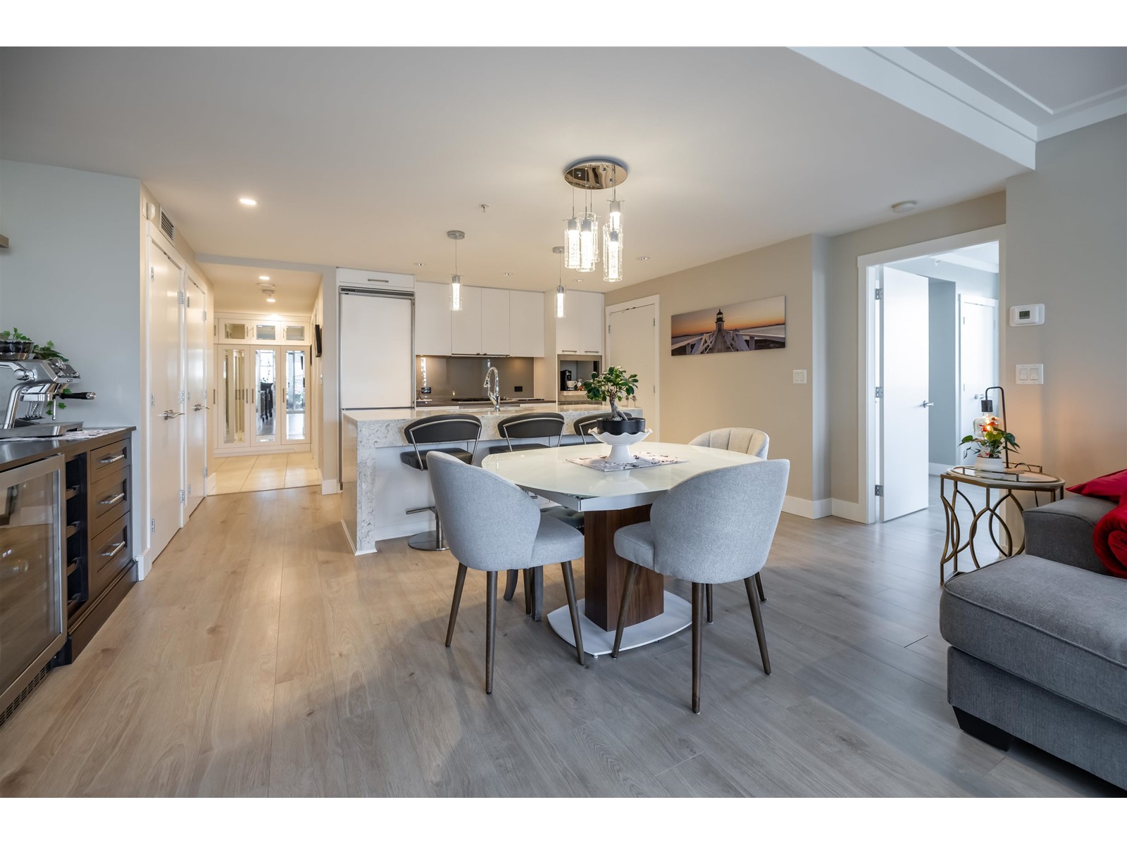 204 15152 RUSSELL AVENUE, White Rock real estate listing R3000737