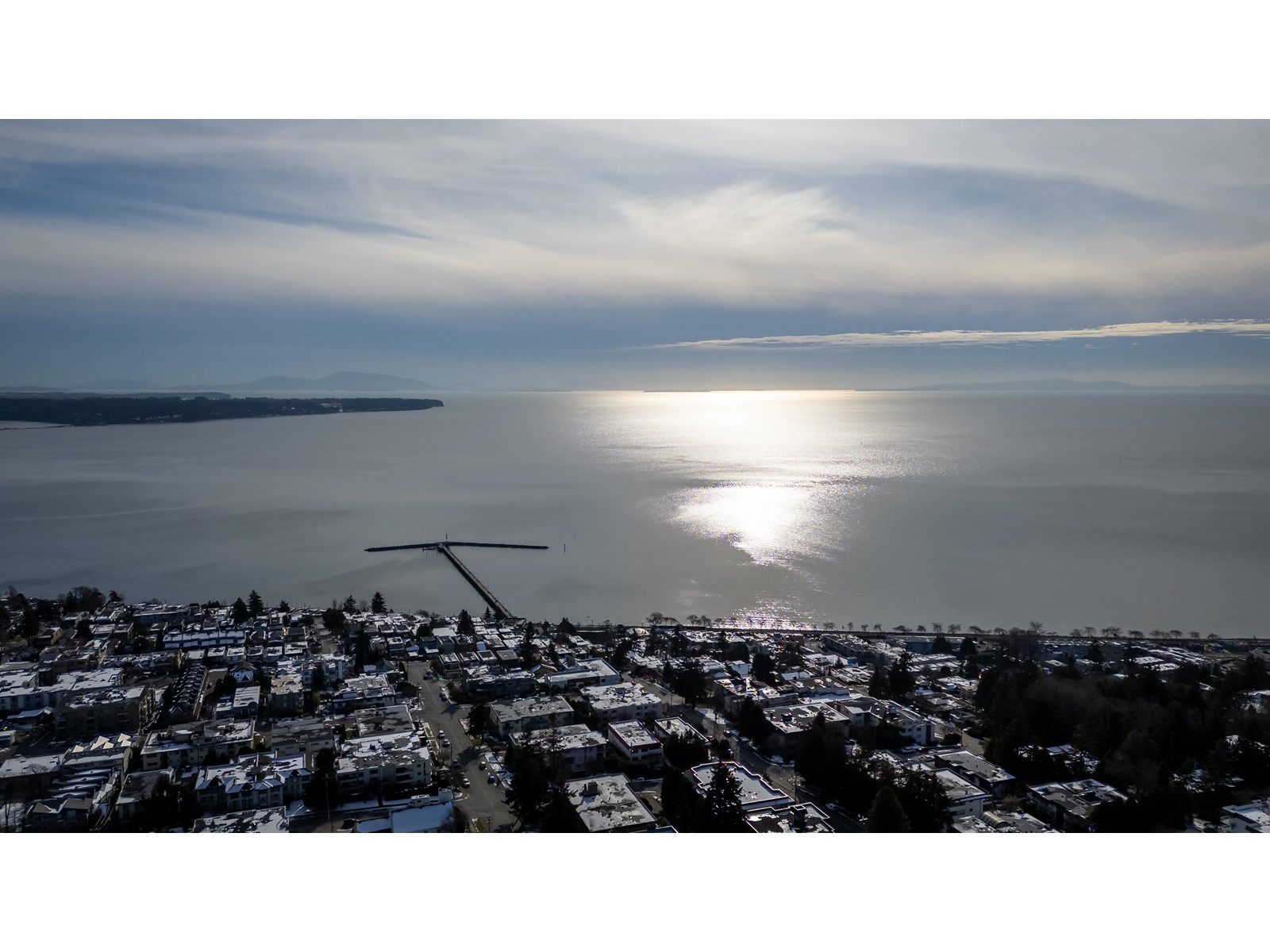 204 15152 RUSSELL AVENUE, White Rock real estate listing R3000737