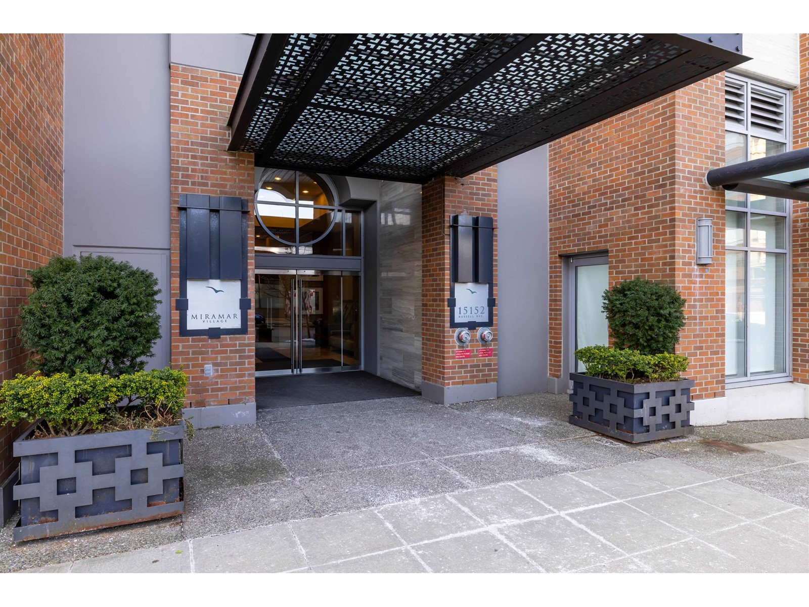 204 15152 RUSSELL AVENUE, White Rock real estate listing R3000737
