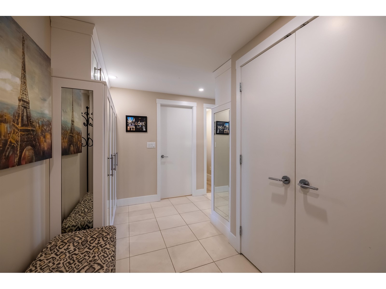 204 15152 RUSSELL AVENUE, White Rock real estate listing R3000737
