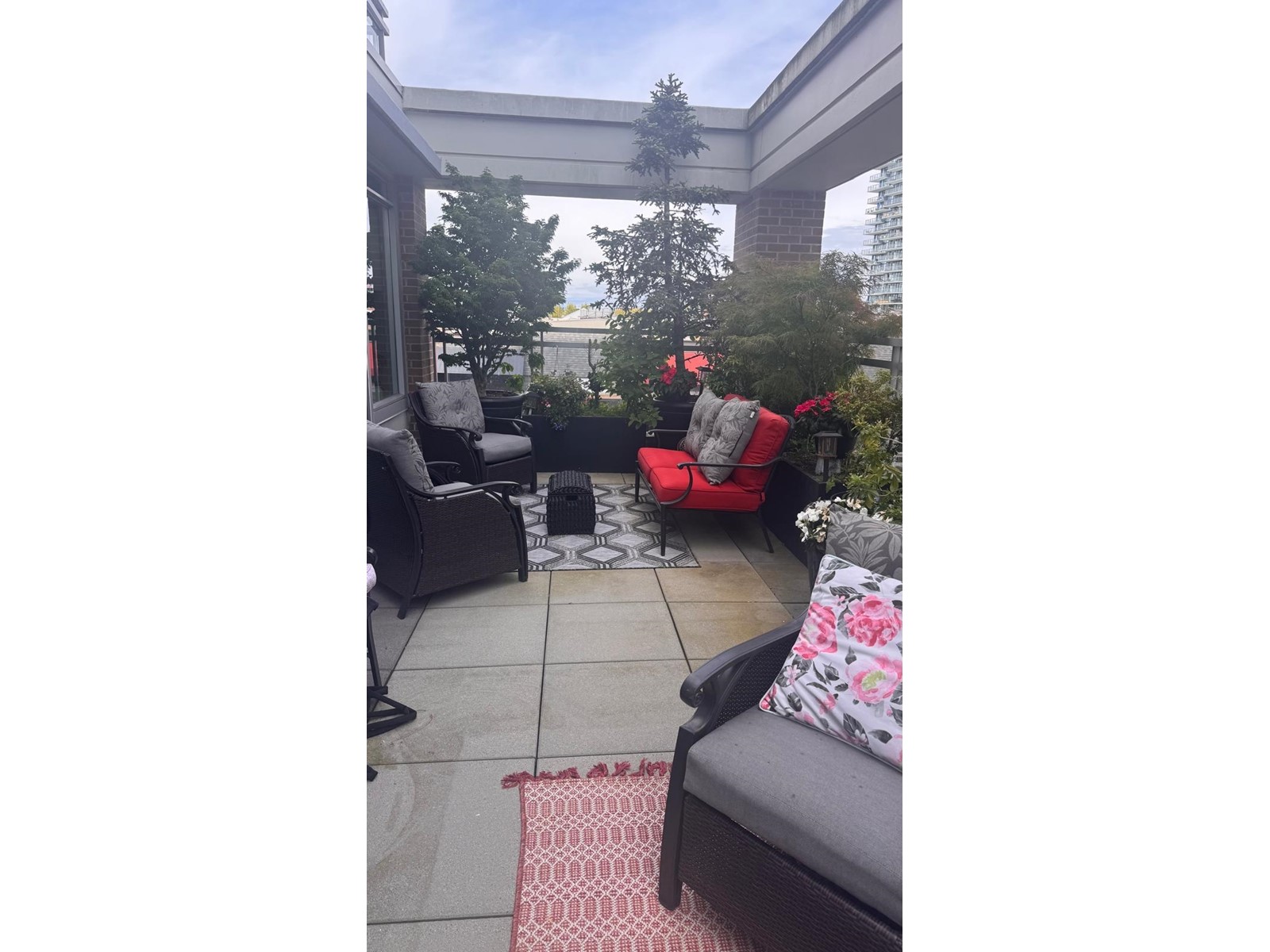 204 15152 RUSSELL AVENUE, White Rock real estate listing R3000737