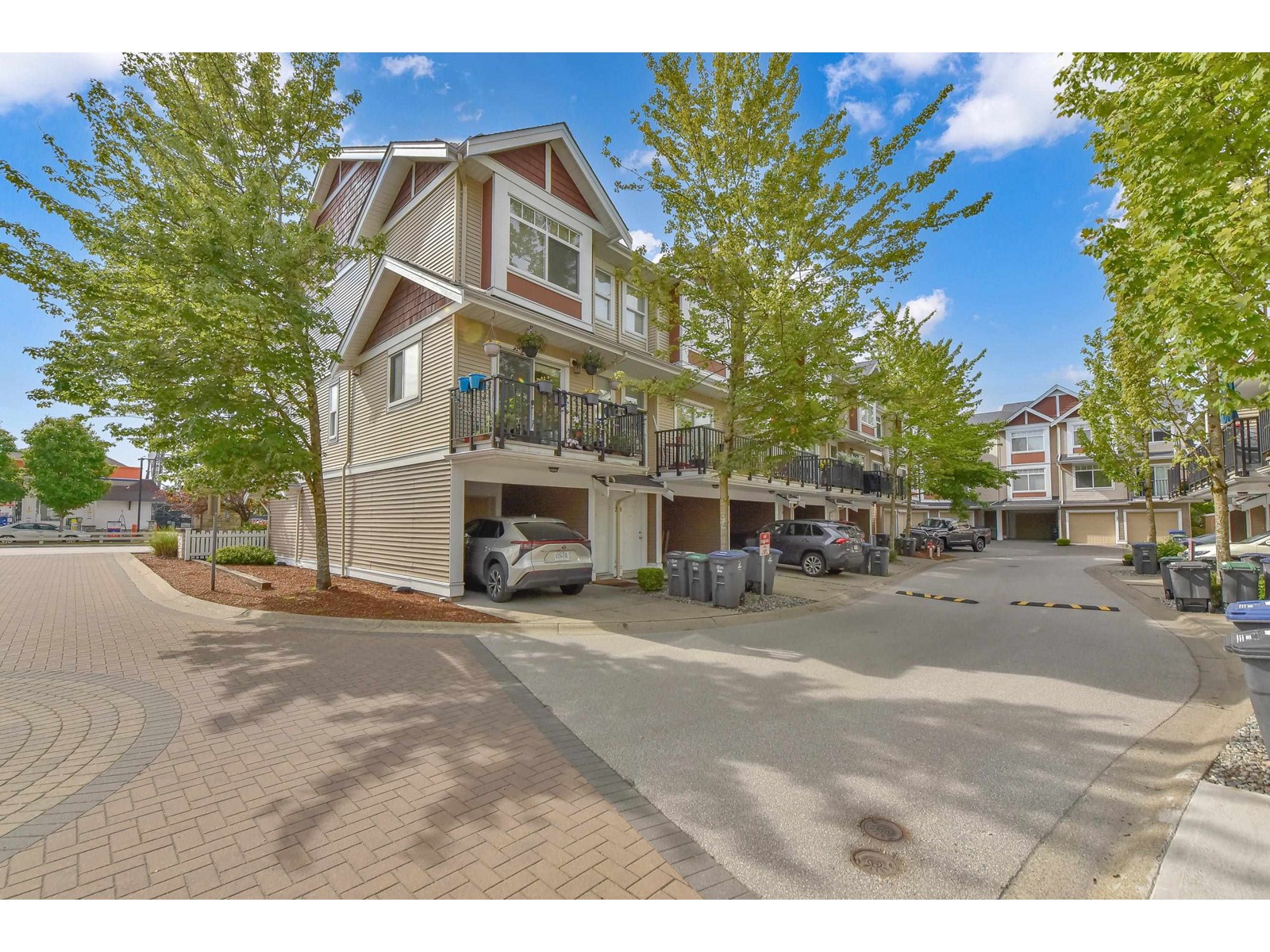 Photo 25 of 7 8676 158 Street, Surrey BC