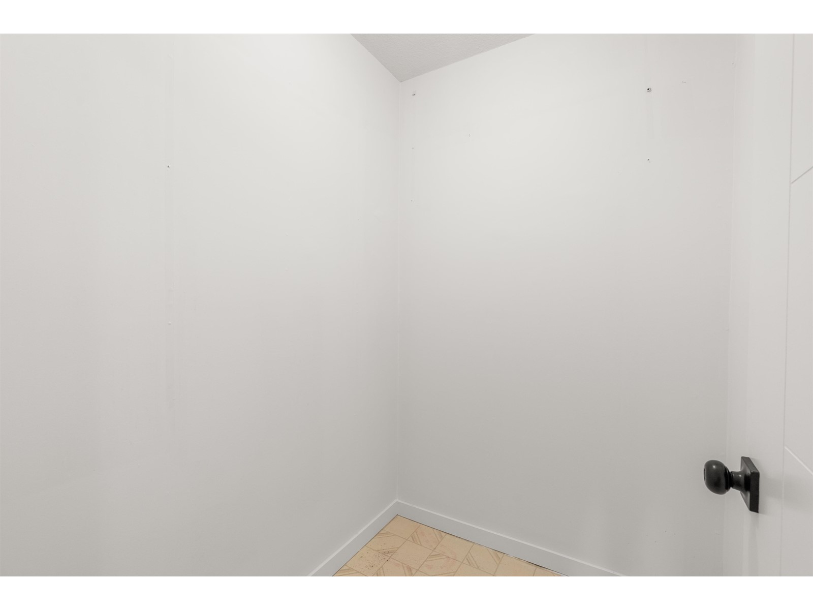 303 2750 FULLER STREET, Abbotsford real estate listing R3004479