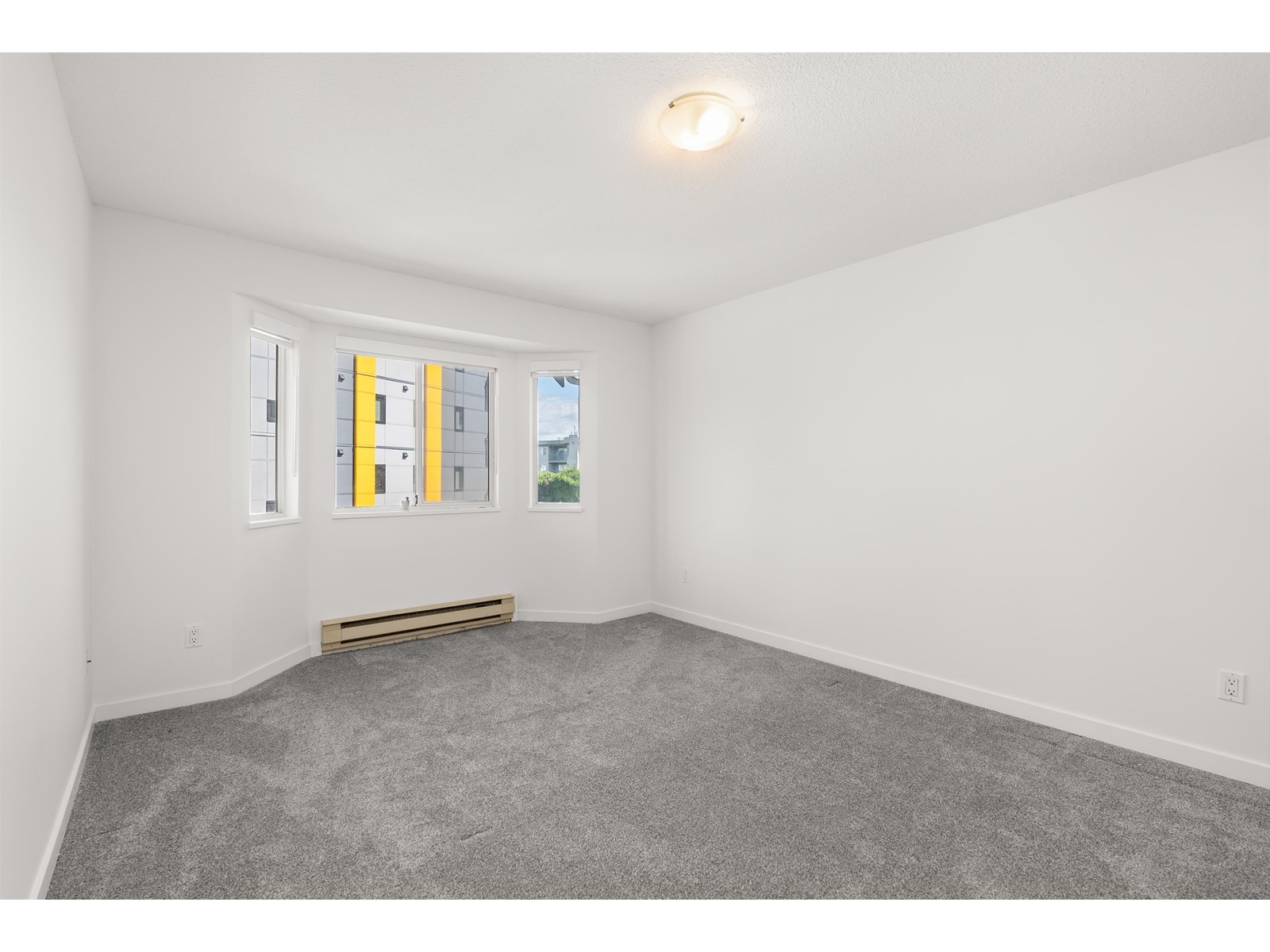 303 2750 FULLER STREET, Abbotsford real estate listing R3004479