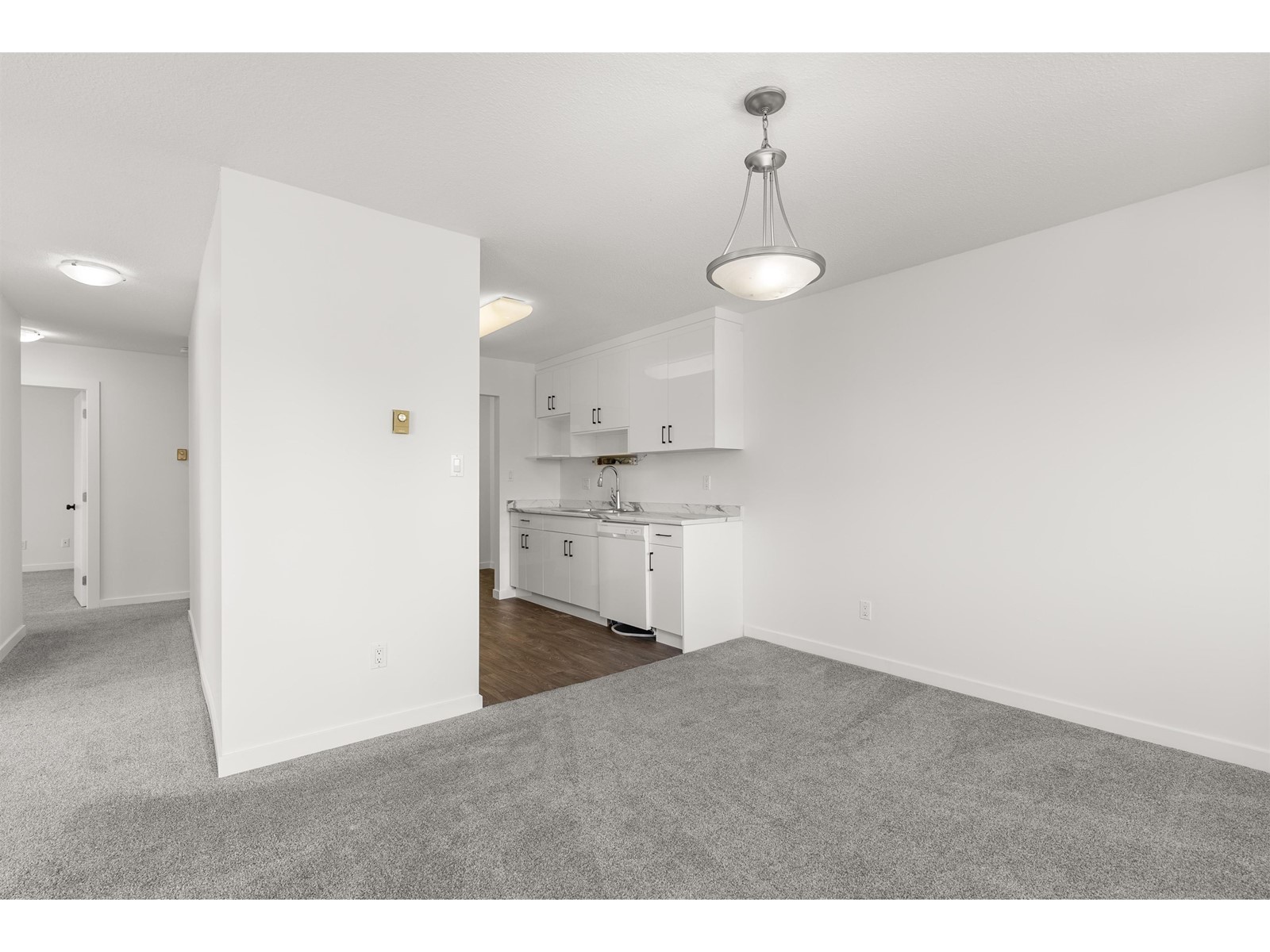 303 2750 FULLER STREET, Abbotsford real estate listing R3004479