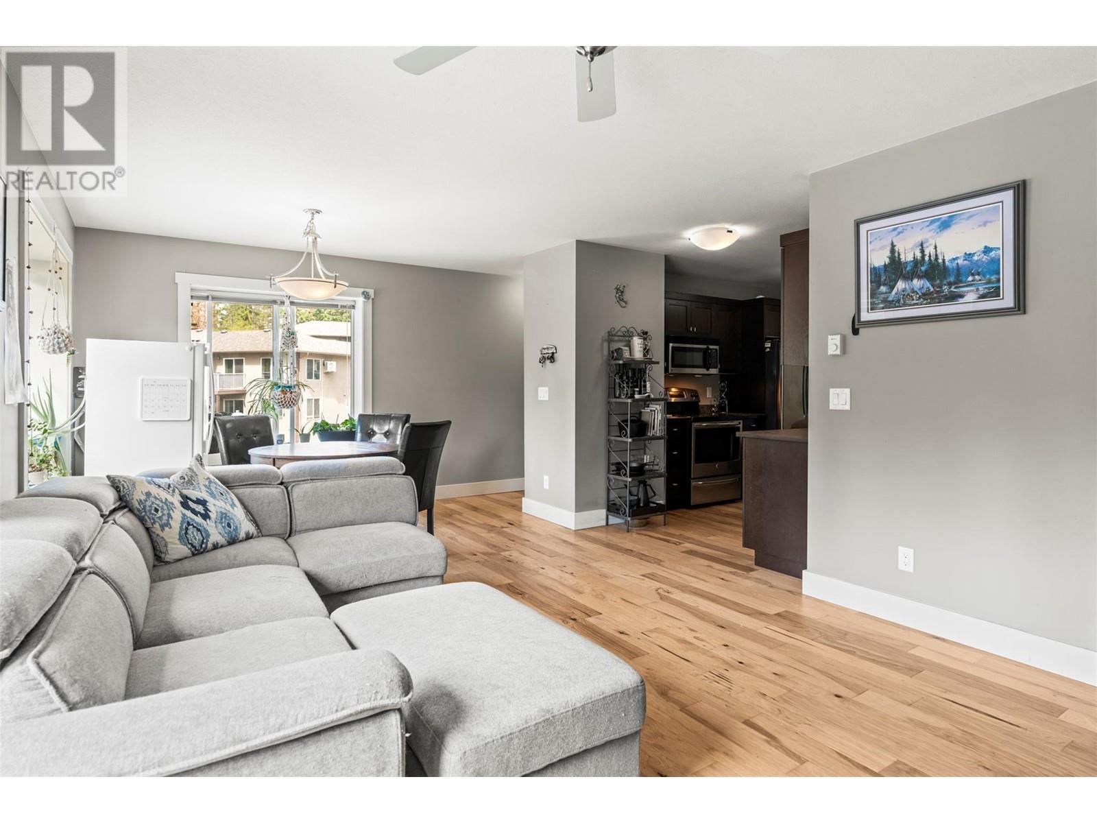 306 1449 1st Avenue Northeast, Salmon Arm