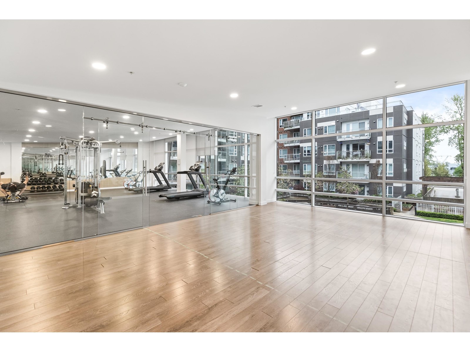 311 13963 105 BOULEVARD, Surrey real estate listing R2996923