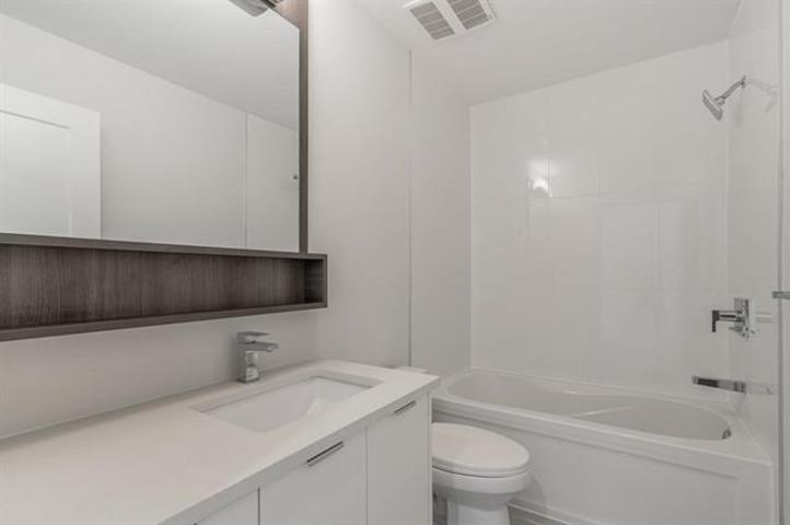 Photo 15 of A 312 14468 72 Avenue, Surrey BC