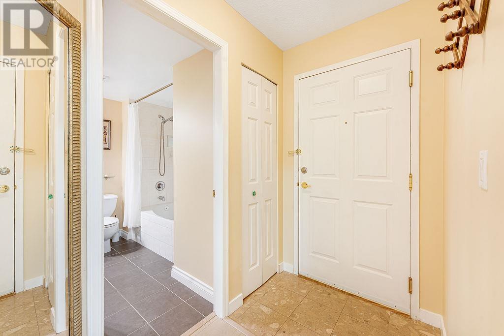 Photo 8 of 205 6860 Rumble Street, Burnaby BC