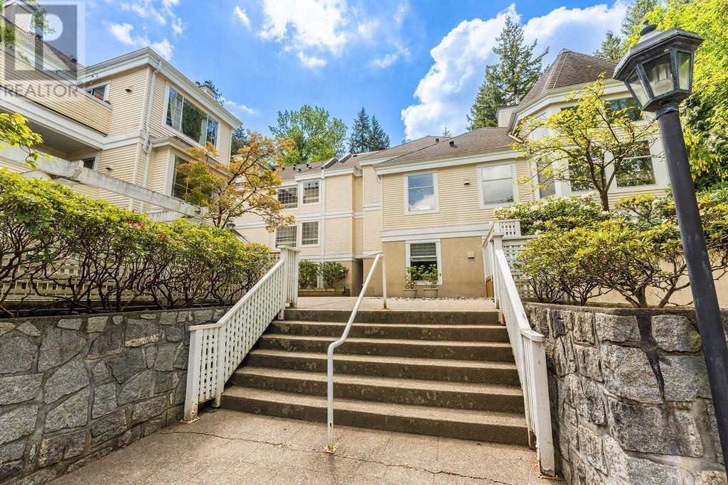 Photo 6 of 205 6860 Rumble Street, Burnaby BC