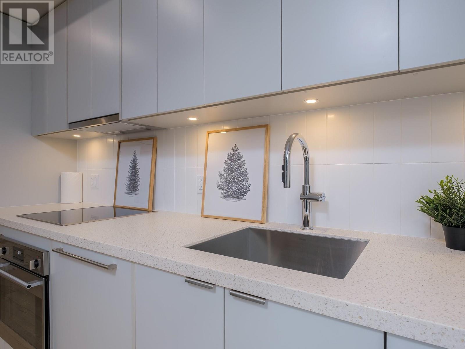 4280 Red Mountain Road Unit# 303, Rossland