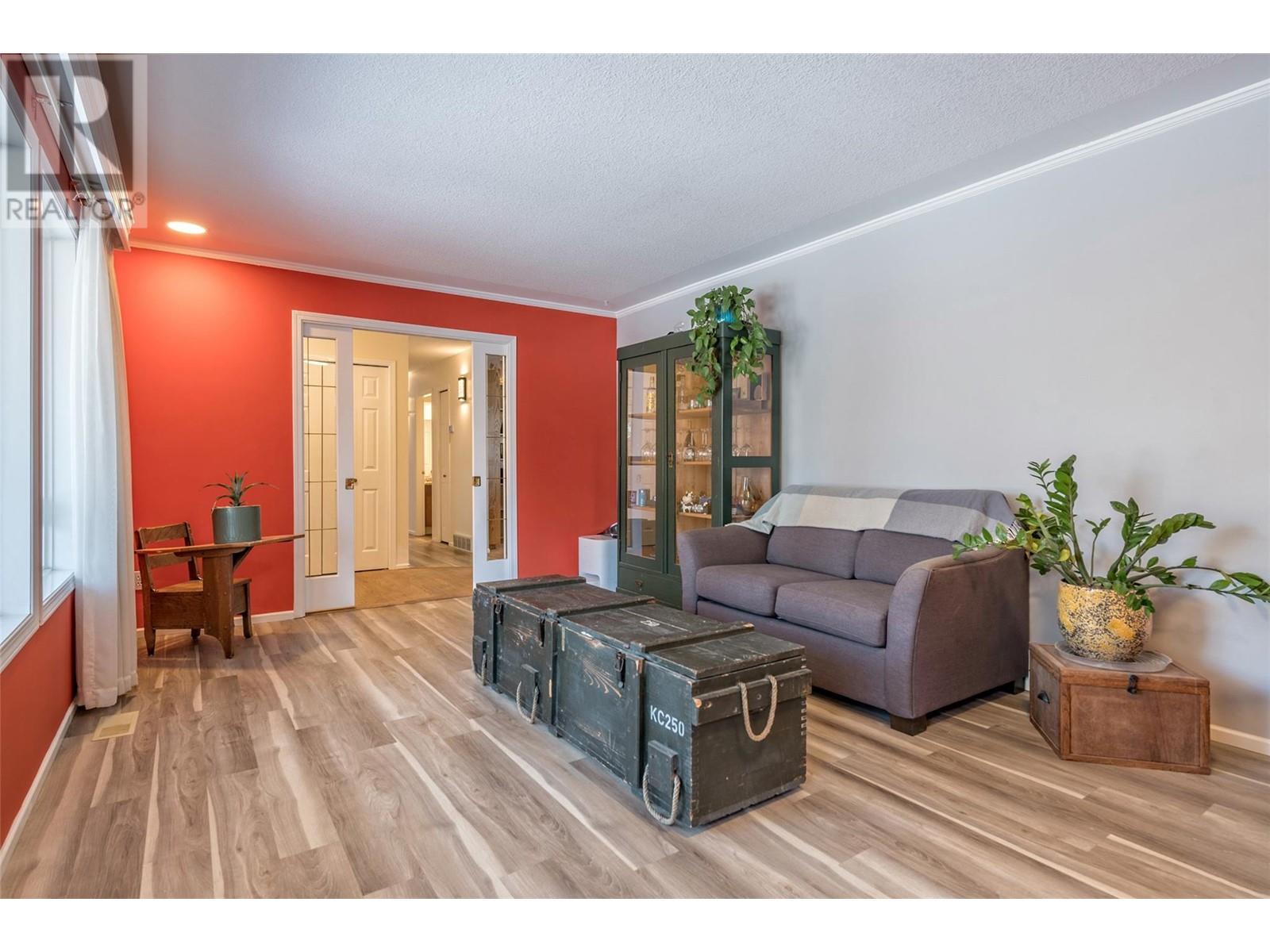  3445 Sidney Crescent, Spallumcheen