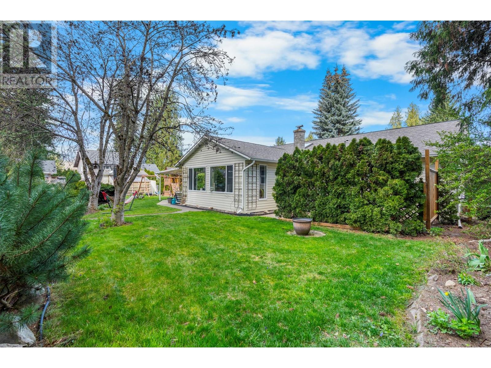  3445 Sidney Crescent, Spallumcheen